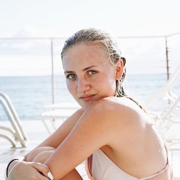 Meet your Posher, Kendra - Picture 1 of 4